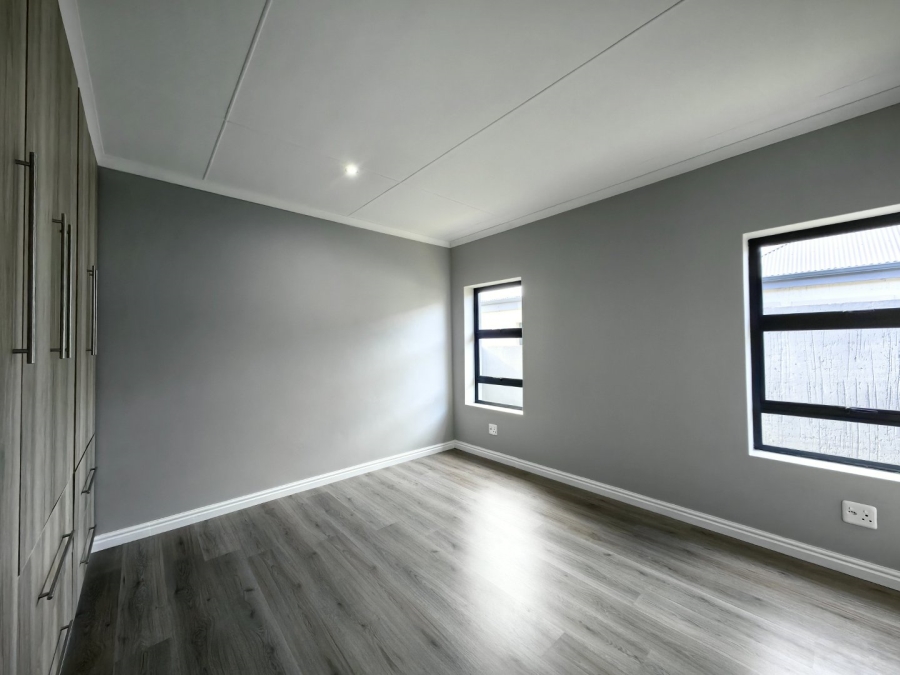 4 Bedroom Property for Sale in Blue Mountain Village Western Cape